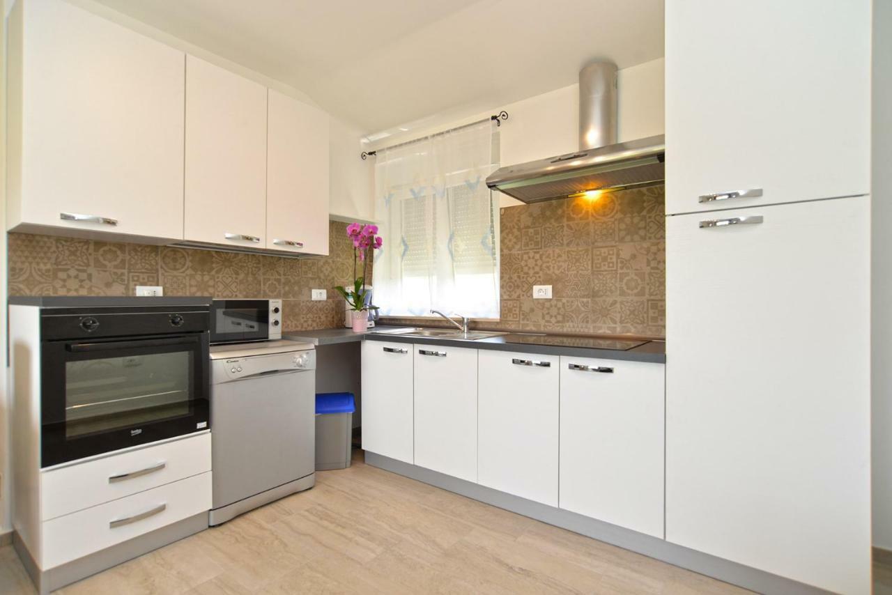Apartments Mila 梅杜林 外观 照片