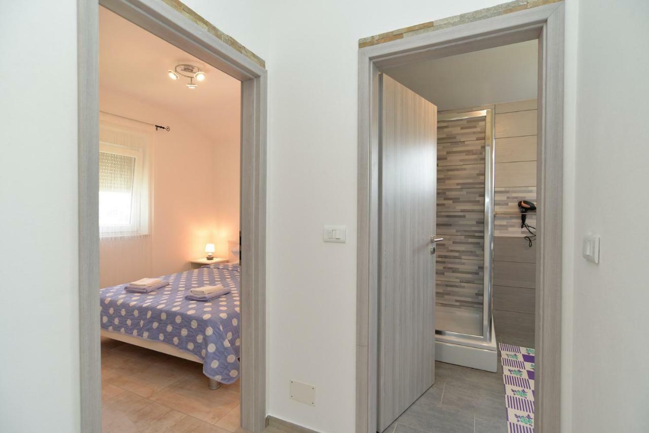 Apartments Mila 梅杜林 外观 照片