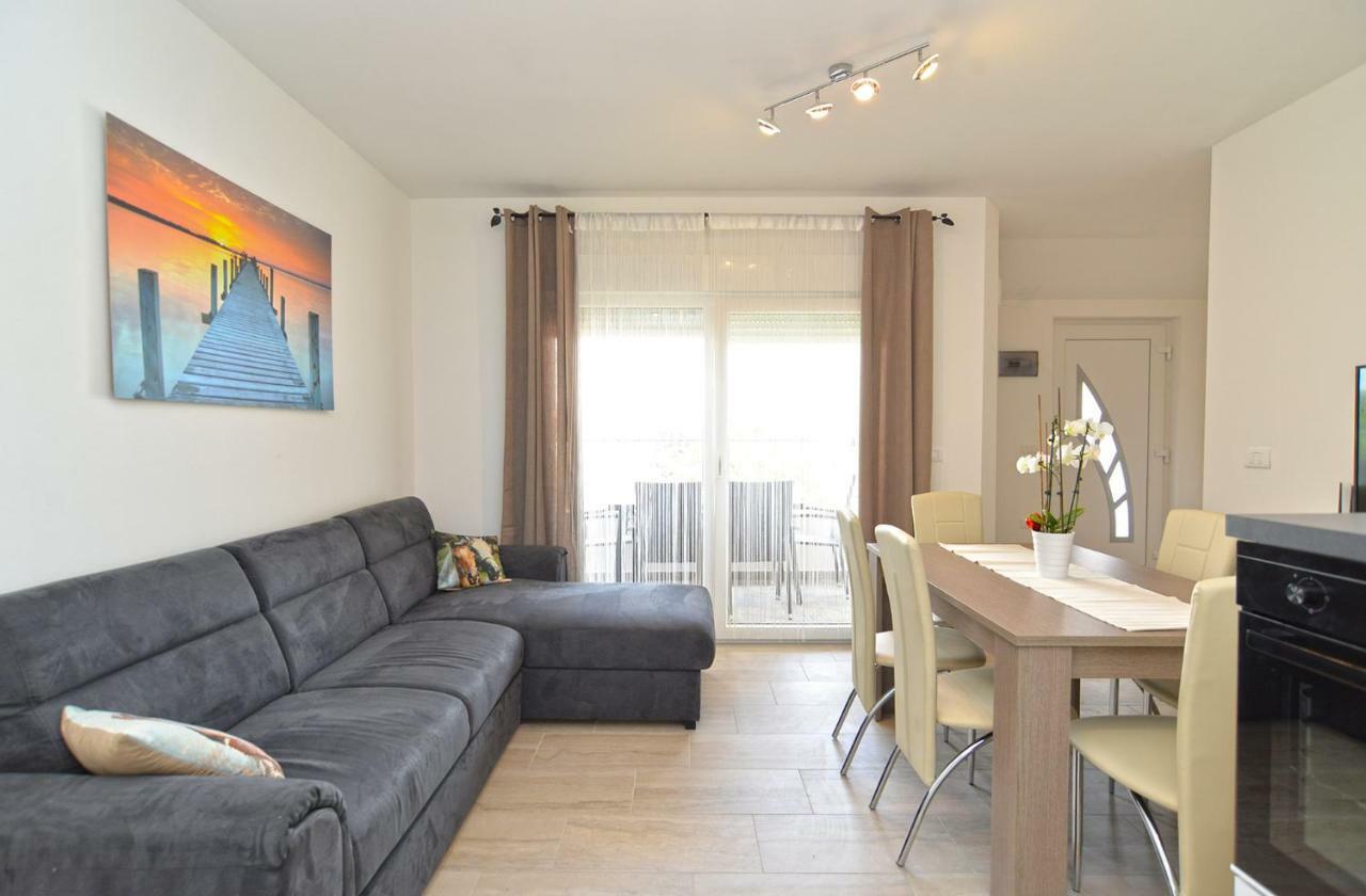 Apartments Mila 梅杜林 外观 照片