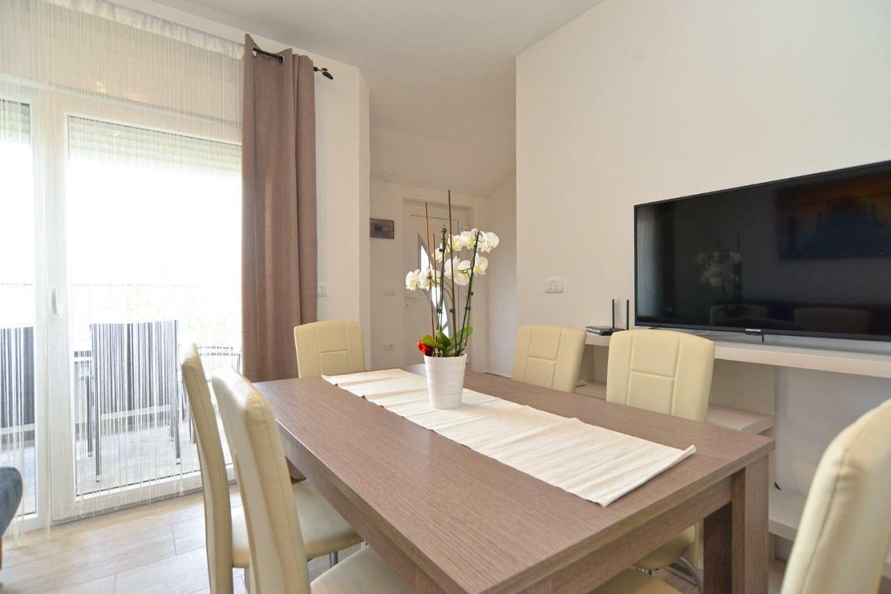 Apartments Mila 梅杜林 外观 照片