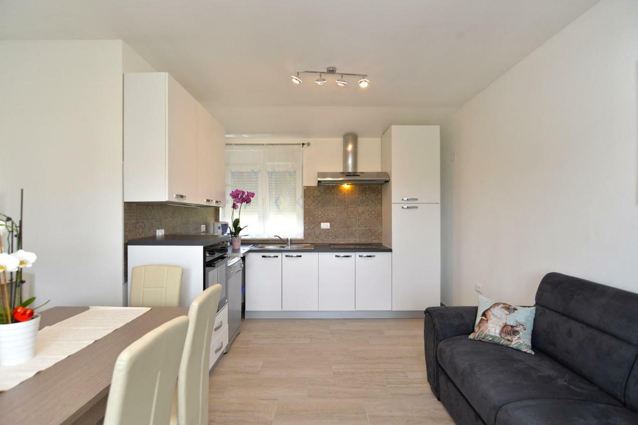 Apartments Mila 梅杜林 外观 照片